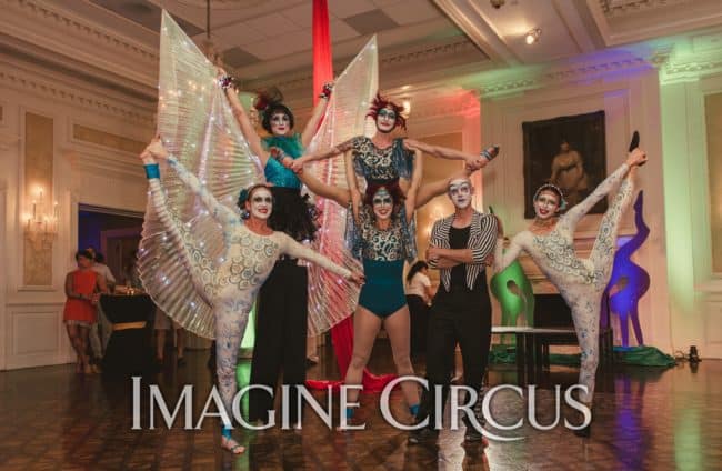 Cirque Entertainment, Imagine Circus, Meyers Park, Photo by Marcos Aspiazu
