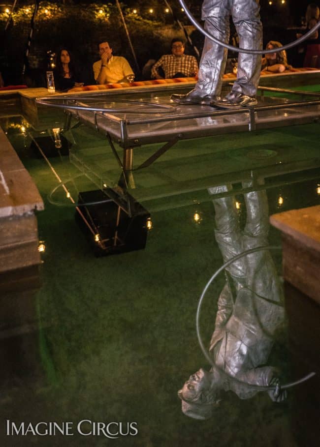 Dustin, Living Statue, Hooper, Imagine Circus, Mulino, Photo by Slater Mapp