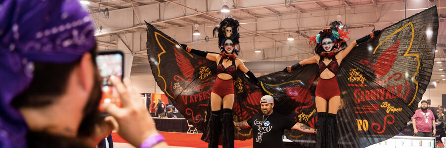 Vapers Carnival Blog Feature Image, Imagine Circus Performers