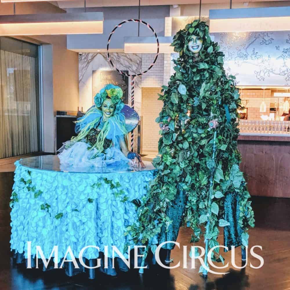 Group Photo, Vine Stilt Walker, Strolling Table, Cirque Jungle, Westin Hotel, Imagine Circus Performers